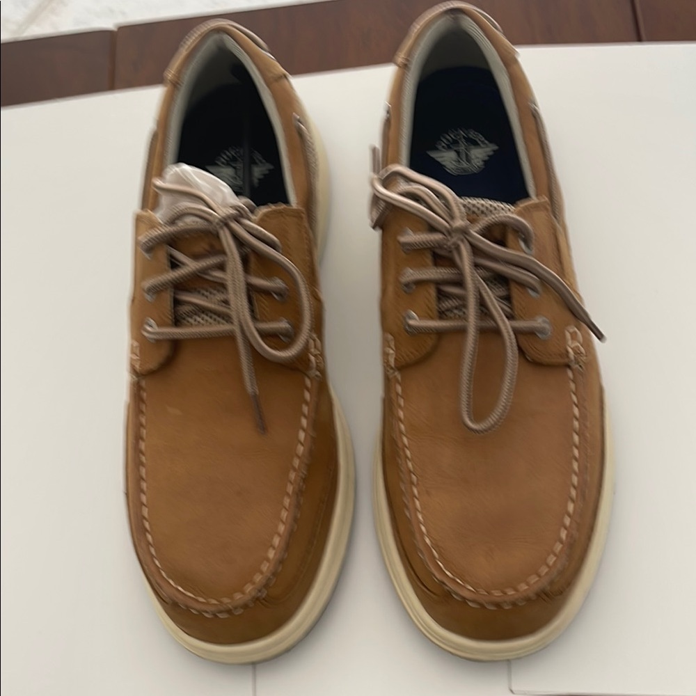 Dockers Tan Boat Shoes Moccasin-Style Nautical Design NWOT make an offer thanks